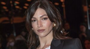 Úrsula Corberó abre su corazón y habla sobre su infancia marcada por una enfermedad y el bullying