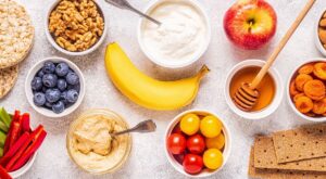 10 snacks saludables que alegrarán tus medias mañanas