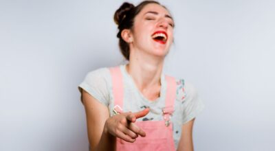 Tirando piedras al espejo: El impacto del body shaming en la salud mental