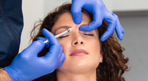 Todas las caras del bótox: Descubriendo sus secretos y usos más allá de la estética