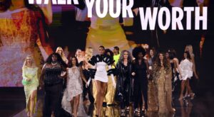 El desfile de L’Oréal París: Un despliegue de empoderamiento y belleza