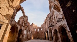 9 Ciudades y pueblos en el mundo que te pondrán la piel de gallina, uno de ellos en España