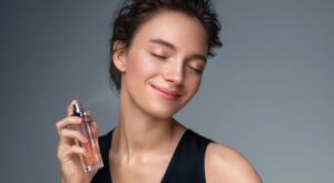 Estos son los mejores perfumes para mujer y hombre en los Premios Academia del Perfume 2023