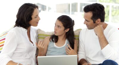 Cómo hablar con niños sobre noticias aterradoras y fomentar su resiliencia