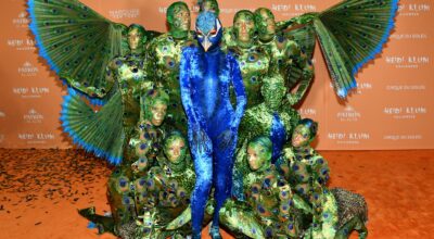 Heidi Klum y su asombroso disfraz de pavo real: 6 horas y 10 artistas del Cirque du Soleil