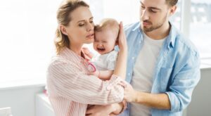 Cómo calmar el llanto de bebés en minutos: un estudio japonés tiene la respuesta