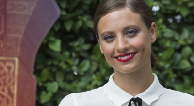 El impactante cambio de look de Michelle Jenner: Bob mini, flequillo roto y un tono dark chocolate