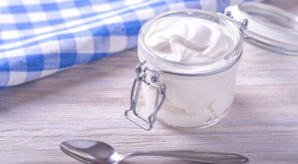 El yogur griego del supermercado: ¿Realmente tan saludable como creemos?