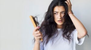 ¿Tu pelo está perdiendo su fuerza? Estas vitaminas te ayudarán