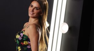Penélope Cruz rompe estereotipos: Melena sirena y el poder del pelo largo después de los 40