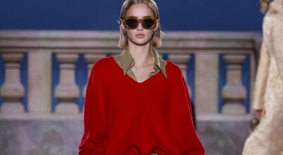 Rojo y marrón: la combinación inesperada que arrasa este invierno