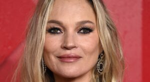 Kate Moss a los 50: Un viaje por la vida de la icono de moda