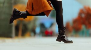 Cómo devolver el brillo a tus zapatos de charol