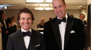 El príncipe Guillermo reaparece junto a Tom Cruise tras el susto de salud de Kate y Carlos