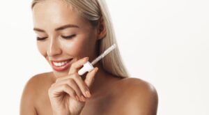 Sérum bronceador, el cosmético top para un ‘efecto buena cara’