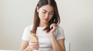 Cómo evitar la caída del cabello tras el parto