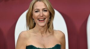Gillian Anderson: «Quiero», el libro que promete desnudar las fantasías más íntimas de las mujeres