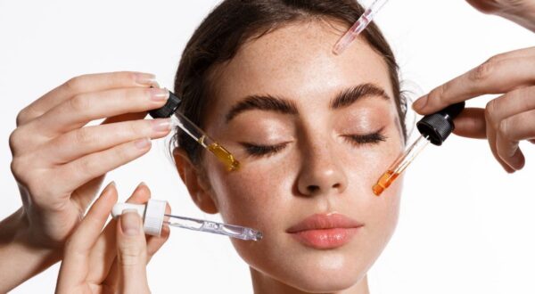 ¿Cambio de estación, cambio de sérum? Guía para elegir el sérum ideal para primavera y verano