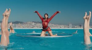Dua Lipa lanza «Illusion» con vídeo grabado en Barcelona y guiños a Kylie Minogue ¡El hit del verano ha llegado!