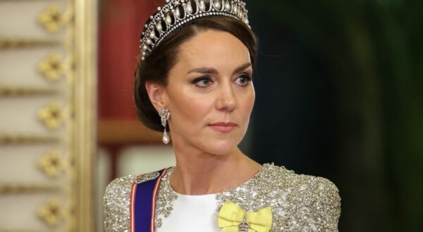 El polémico retrato de Kate Middleton que desata controversia y se vuelve viral