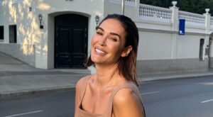 Vicky Martín Berrocal arrasa con el look de Zara del que todas hablan: fresquito y disimula tripa