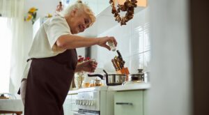 Las abuelas ya lo sabían: esta es la cena fácil y nutritiva que mejora tu digestión y realza tu piel