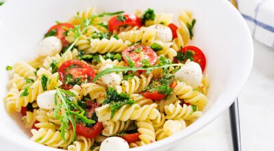 Esta es la ensalada más fácil, sana y completa para controlar tu peso este verano