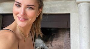 Alba Carrillo ficha por Netflix para presentar la versión española de ‘Jugando con Fuego’