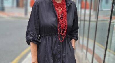 La AEMET lo confirma, vienen lluvias: Parfois rebaja al 50% el chubasquero estiloso que las mujeres del norte amarán