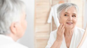 Una experta desvela los dos alimentos que ayudan a combatir la flacidez y las arrugas