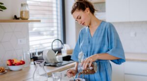 El desayuno antiinflamatorio recomendado por una nutricionista para deshinchar el abdomen (listo en 5 minutos)