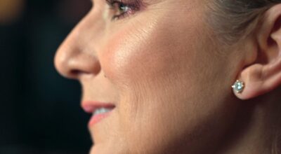 Celine Dion al natural: sin maquillaje y con melena rizada tras su gran actuación en la ceremonia inaugural de los JJOO