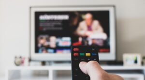 Ya conocemos los estrenos que llegan a Netflix en agosto 2024: más pelis y series que nunca