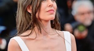 Carlota Casiraghi ya lo sabía: estos son los 4 libros imprescindibles que no puedes perderte este verano