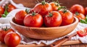 Transforma un simple tomate en el entrante estrella del verano en 5 minutos