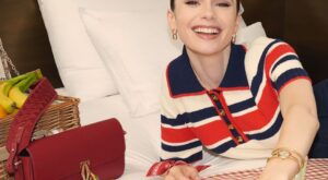 Lily Collins presume del corte de pelo en tendencia que amarán las mujeres elegantes y estilosas este otoño