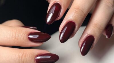 «Grandmacore nails»: todo lo que tienes que saber sobre la tendencia en manicura del momento