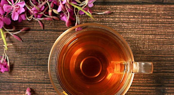 6 remedios naturales muy efectivos para aliviar el dolor de garganta y la tos con la llegada del frío en otoño