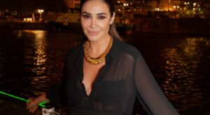 Uñas caramelo: la manicura de otoño que las celebrities adoran y queda bien en cualquier tono de piel