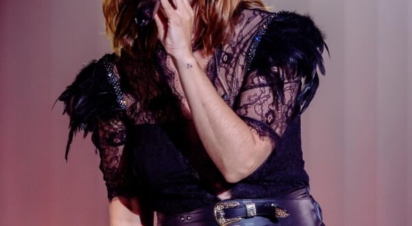 Leire Martínez cierra su etapa en ‘La Oreja de Van Gogh’ entre lágrimas y una emotiva despedida