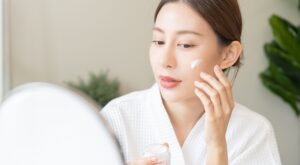 Adiós BB Cream: esta es la crema coreana con centella asiática que ilumina, difumina y corrige las rojeces