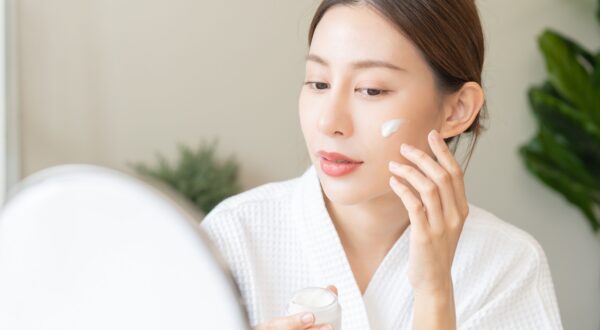 Adiós BB Cream: esta es la crema coreana con centella asiática que ilumina, difumina y corrige las rojeces