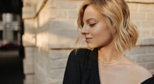 Tendencias de peinados otoño-invierno 2025: el bob graduado es el bob perfecto para cabello fino, dañado o debilitado