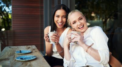 Los científicos de Harvard lo tiene claro: este hábito aumenta la felicidad de las mujeres (y no cuesta nada)