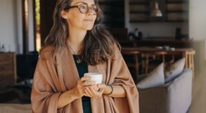 Estas dos bebidas calientes tienen el poder de calmar el estrés y fortalecer tu corazón en invierno, según un estudio