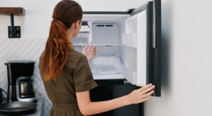 El truco que desconocías para evitar heladas en tu congelador y ahorrar dinero cada mes con esto que tienes en casa