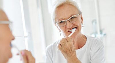 Una dentista desvela los 3 momentos del día en los que no deberías cepillarte los dientes