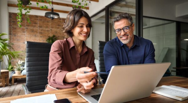 El trabajo más agotador del mundo: descubre si estás en el sector más afectado por el burnout, según los expertos