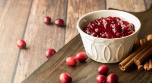 Soy neurocirujano y estos son los 8 alimentos más recomendables para prevenir el deterioro cognitivo