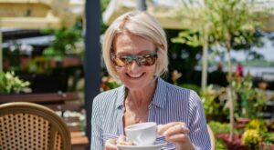 “A mis 61 años, mi cuerpo tiene la vitalidad de alguien de 39”: el secreto de Liz para combatir el envejecimiento